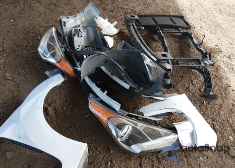 2017 Hyundai Veloster z USA, uszkodzony, nr VIN KMHTC6AD0HU310867